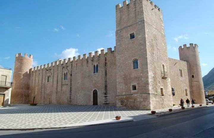 Casaulente Apartment Alcamo Luaran gambar